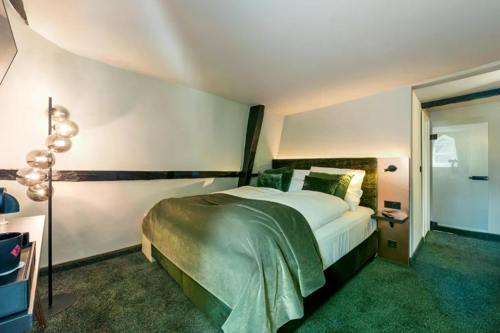 Hotel Von Landsberg Hotel-Restaurant in Hennef (Sieg)