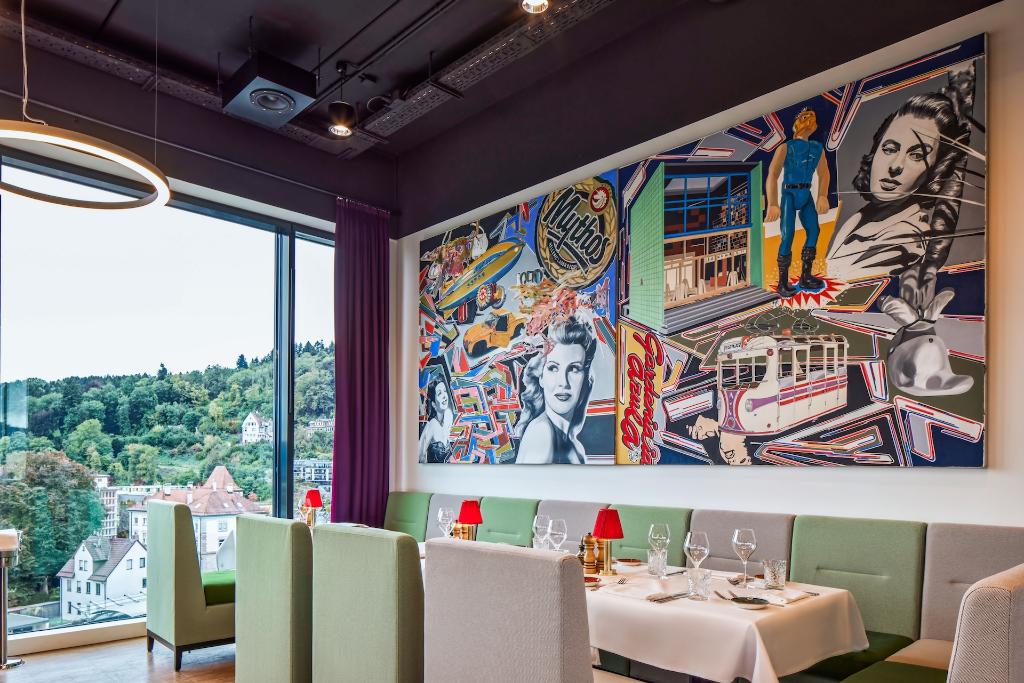 Restaurant Hi, Charles: Bar und Restaurant in Schwäbisch Gmünd