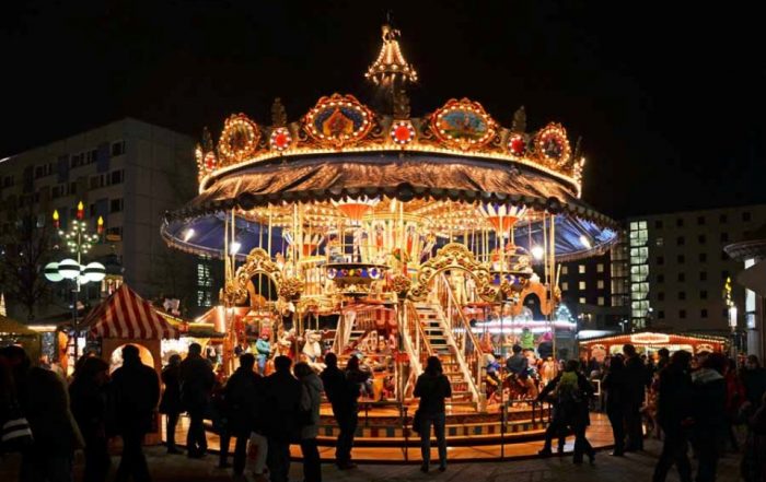 Historisches Etagenkarussel auf dem Leipziger Weihnachtsmarkt