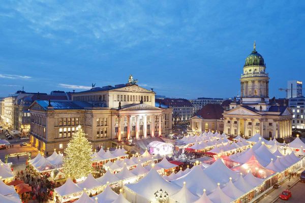 Weihnachtsmarkt am Gendarmenmarkt  Der Varta-Führer