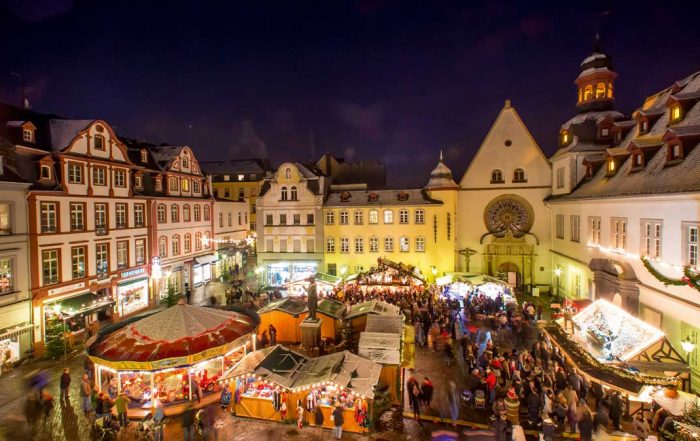 Koblenzer Weihnachtsmarkt auf dem Jesuitenplatz