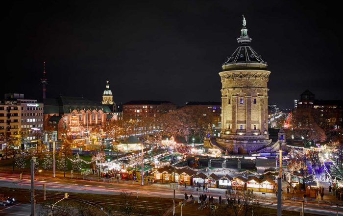 Mannheimer Weihnachtsmarkt am Wasserturm