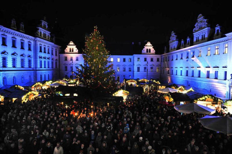 10 Romantische Weihnachtsmärkte Auf Burgen Und Schlössern | Der Varta ...