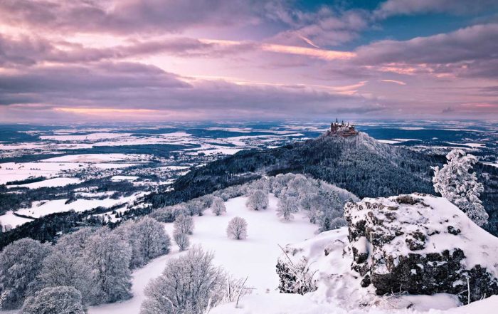 Blick auf die Burg Hohenzollern im Winter - Wintermärchen