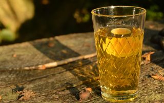 apfelwein typisches glas