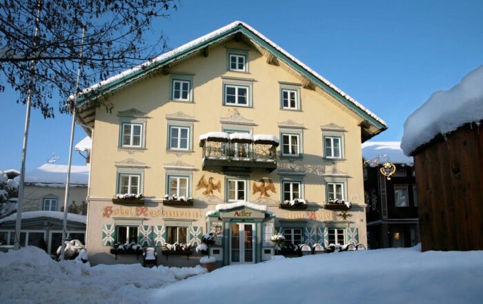 Hotel Adler Oberstaufen, Außenansicht Winter