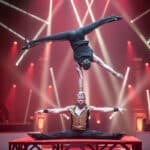 Zwei Artisten im Circus