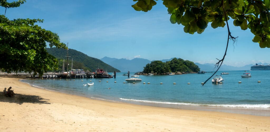 Praia do Abrãao beach, Ilha Grande, Rio de Janeiro, Brazil