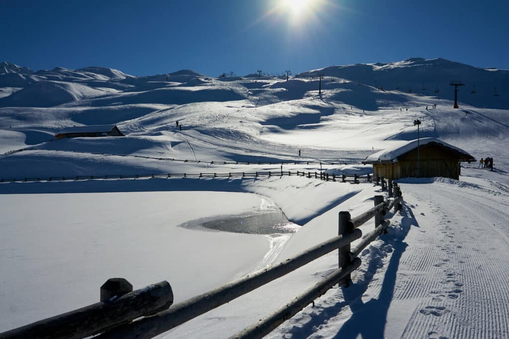 Verschneite Landschaft im Skigebiet Ratschings-Jaufen in Südtirol