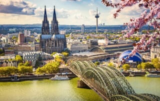 Blick auf Köln im Frühling - Frühling in Nordrhein-Westfalen