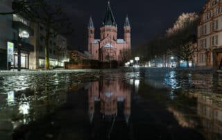 Mainzer Dom im Winter - schlechtes Wetter in Mainz