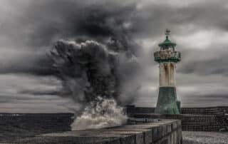 Leuchtturm Sassnitz bei Sturm - schlechtes Wetter auf Rügen